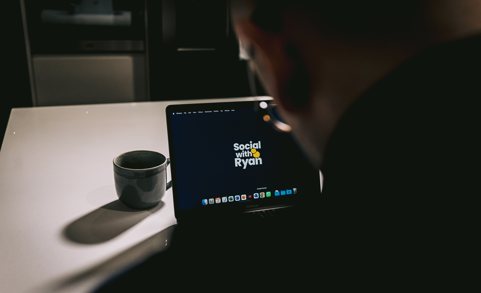 linkedin-for-business-leaders A laptop open with the 'Social with Ryan' logo